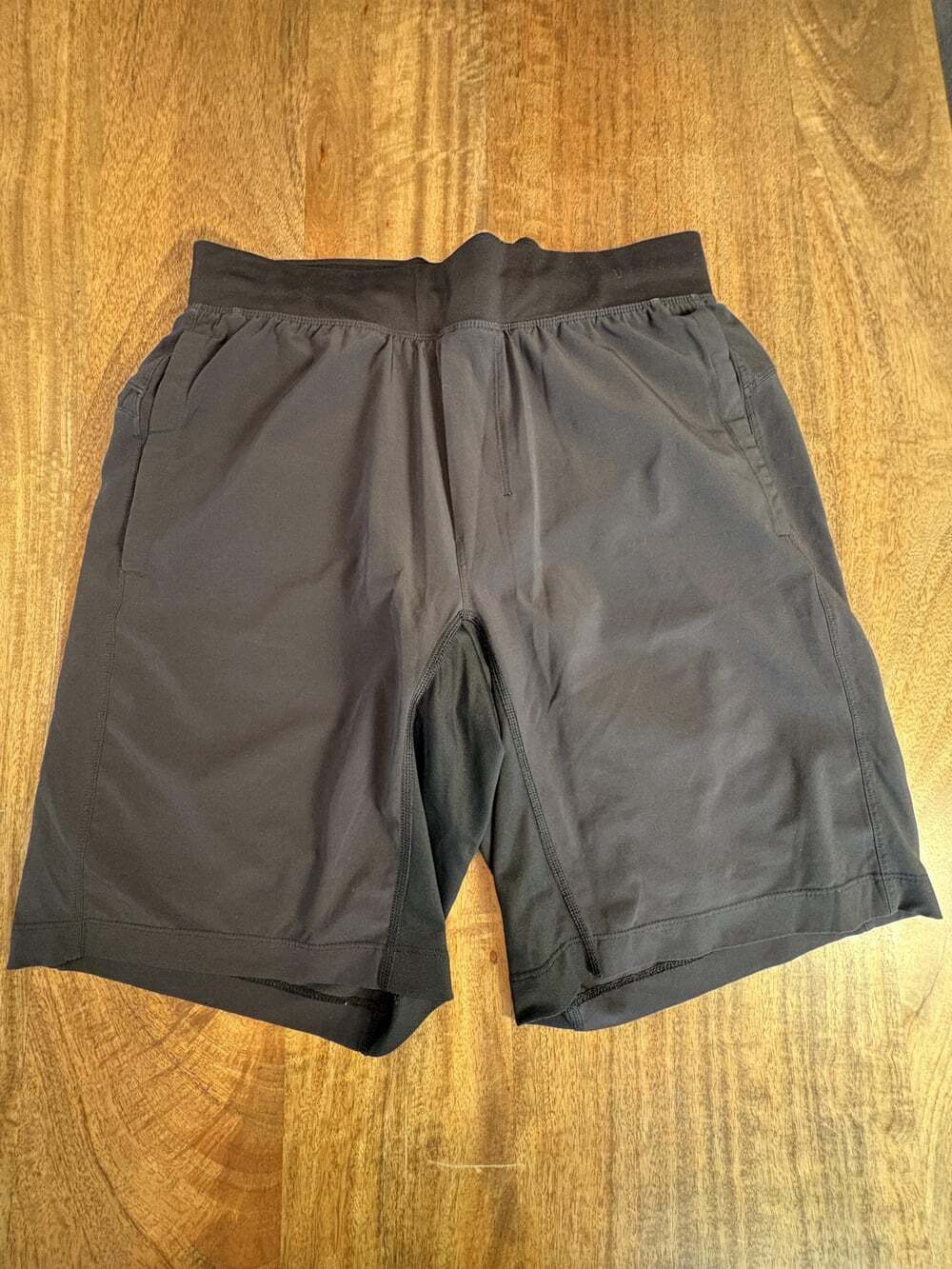 Lululemon Shorts Mens Medium Black Lined Running 8 Inch Inseam Drawstring